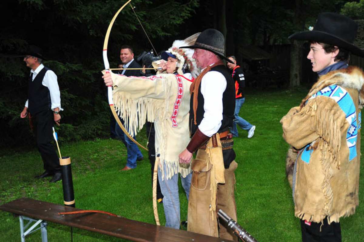 Jagd auf WM-Punkte? Stefan Bradl mit Pfeil und Bogen