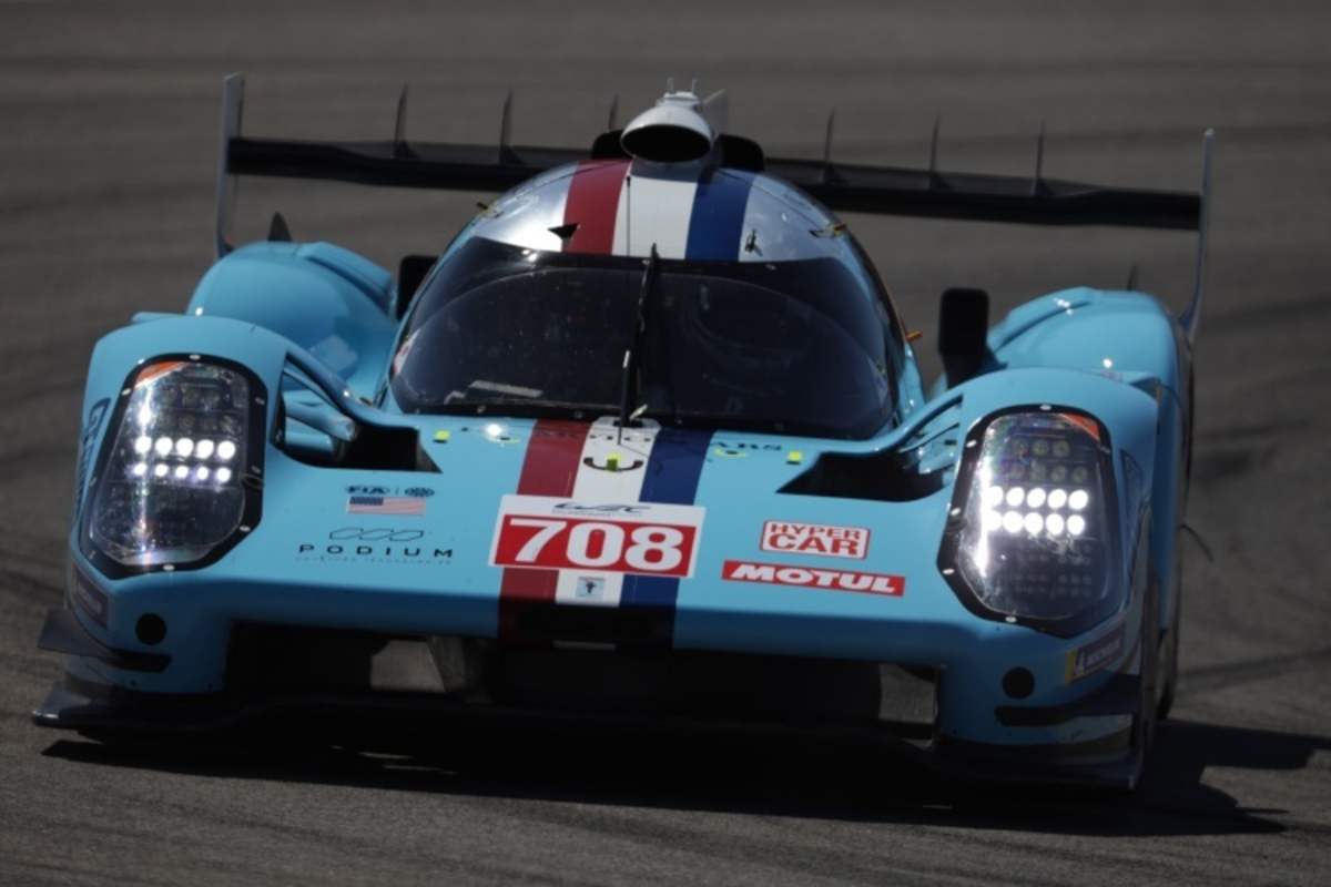 Der Glickenhaus 007 wieder in Blau