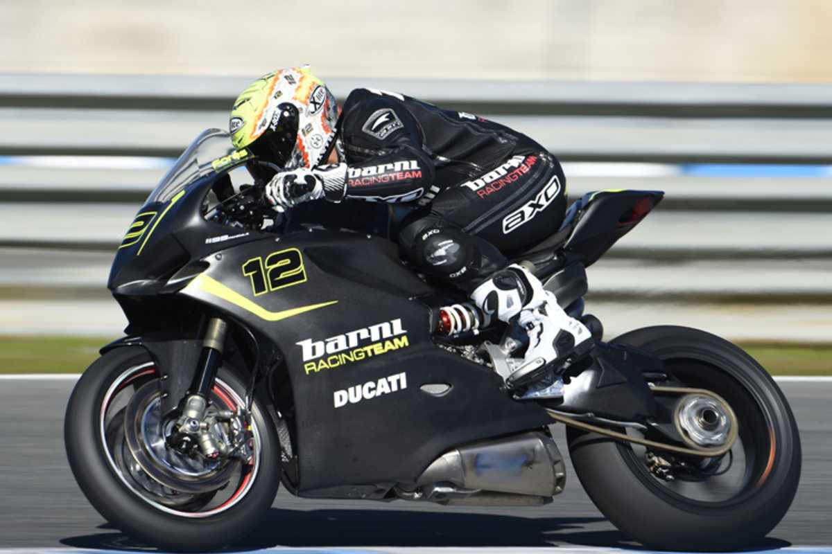 Javier Fores pilotiert eine von zwei Kunden-Ducati