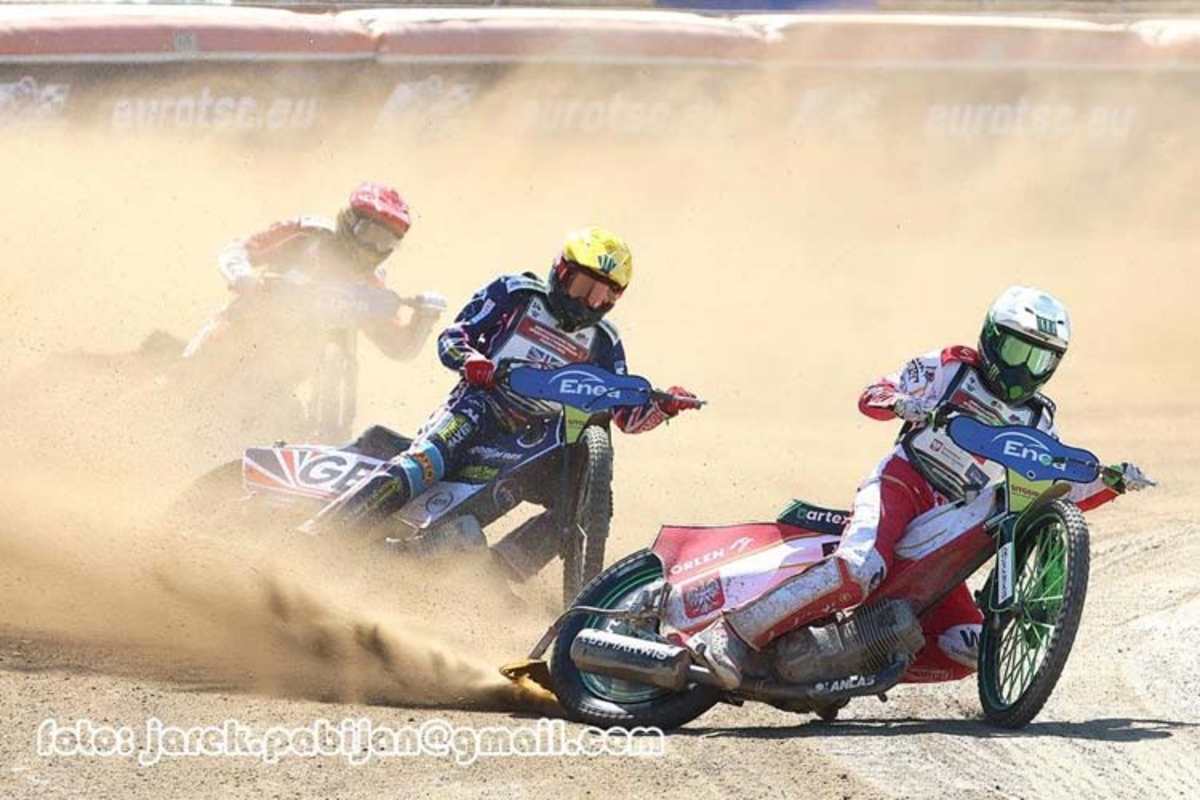 Dudek, Bewley, Thomsen