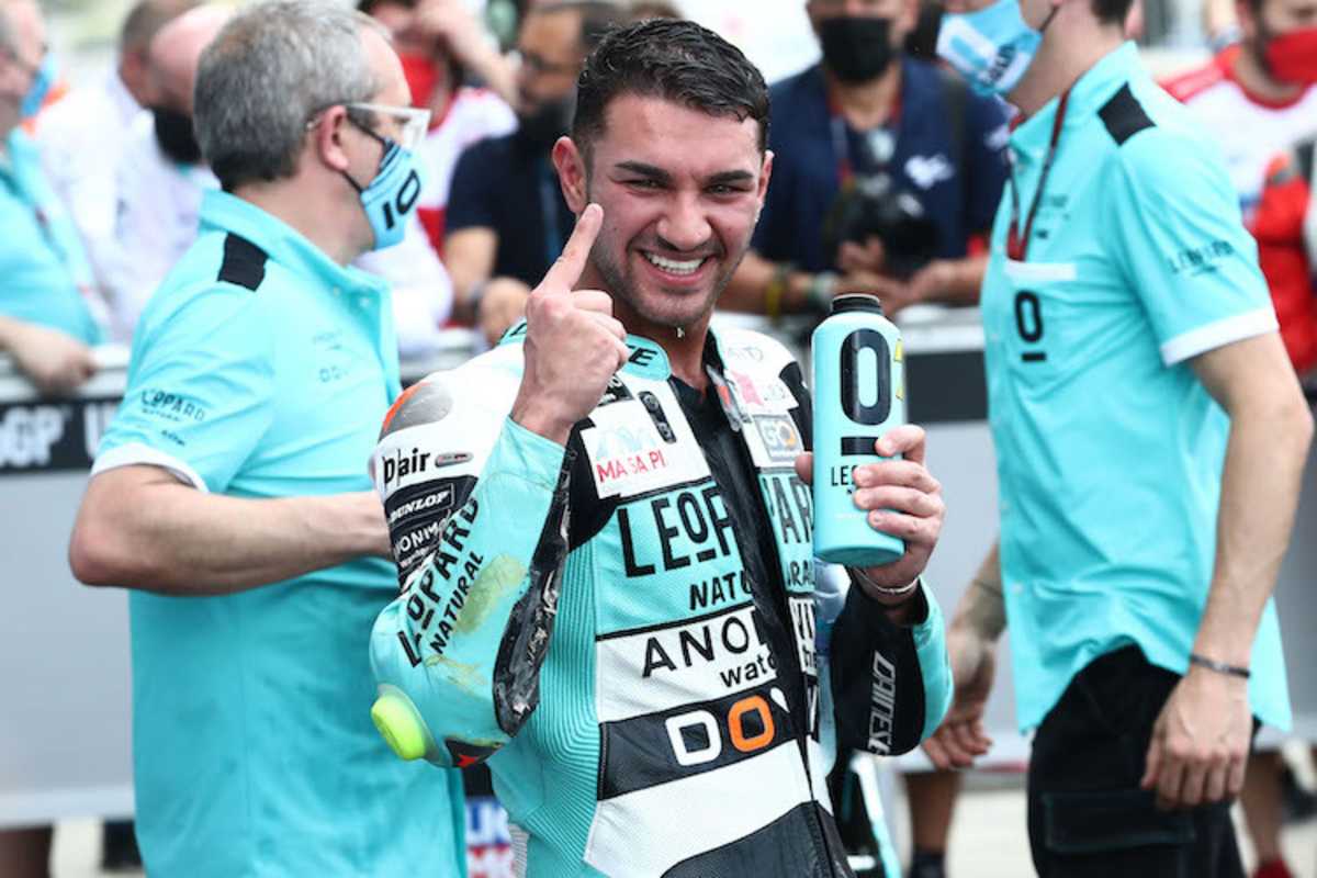 Dennis Foggia gewinnt das Rennen