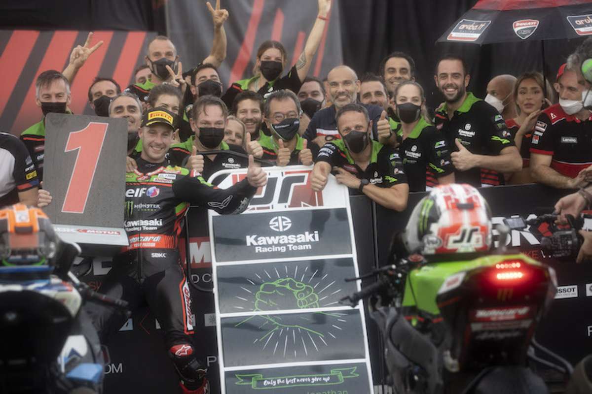Sieger Jonathan Rea und Team