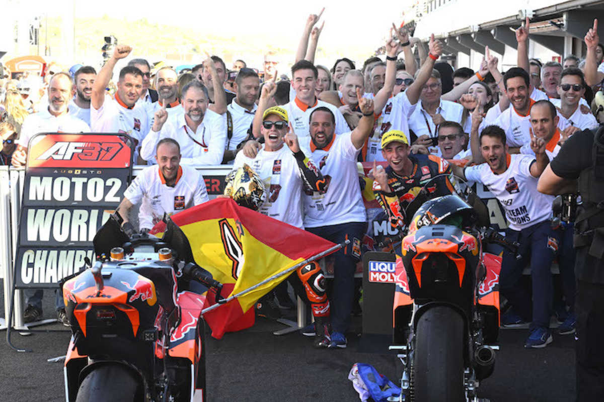 Weltmeister Augusto Fernandez und Sieger Pedro Acosta