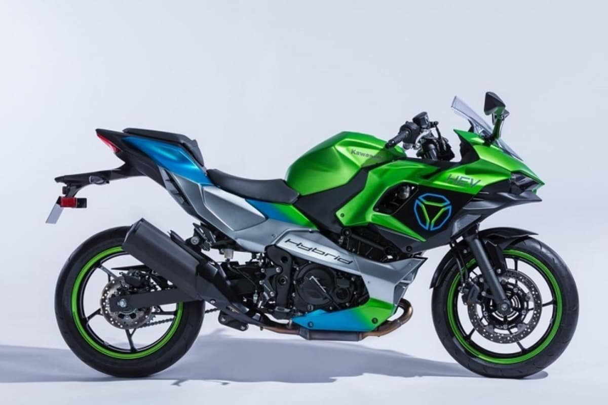 Weltpremiere in Mailand: Hybrid-Prototyp mit dem Kompressor-Vierzylinder der Kawasaki H2