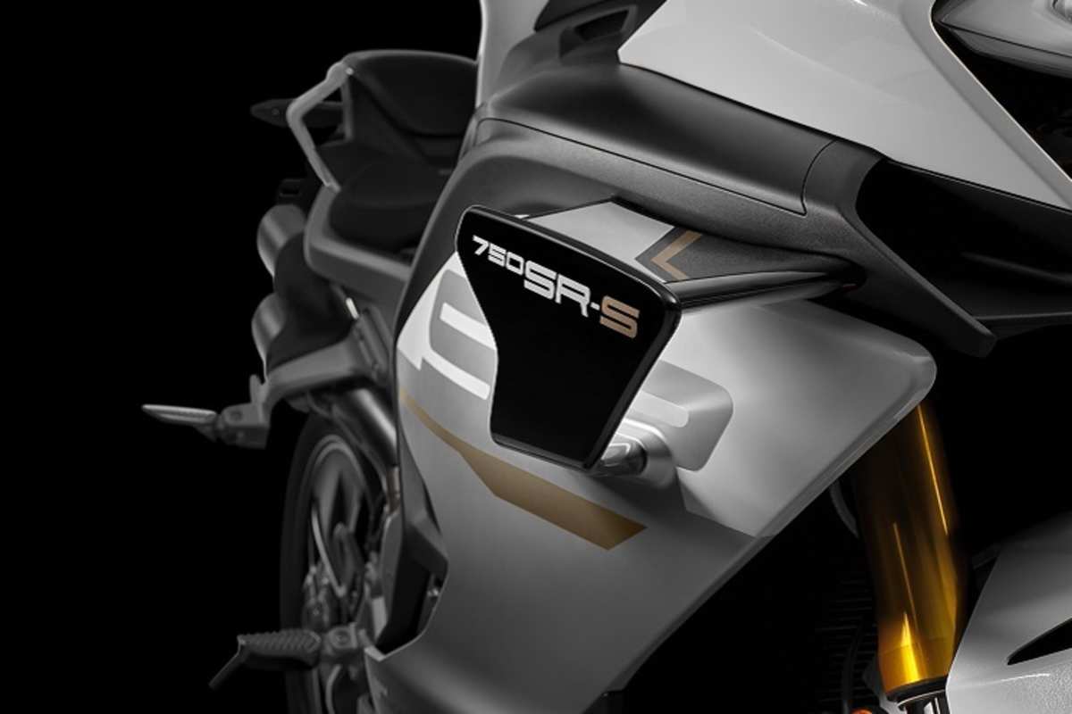 Müssen heute auch in China sein: Winglets seitlich an der Verkleidung