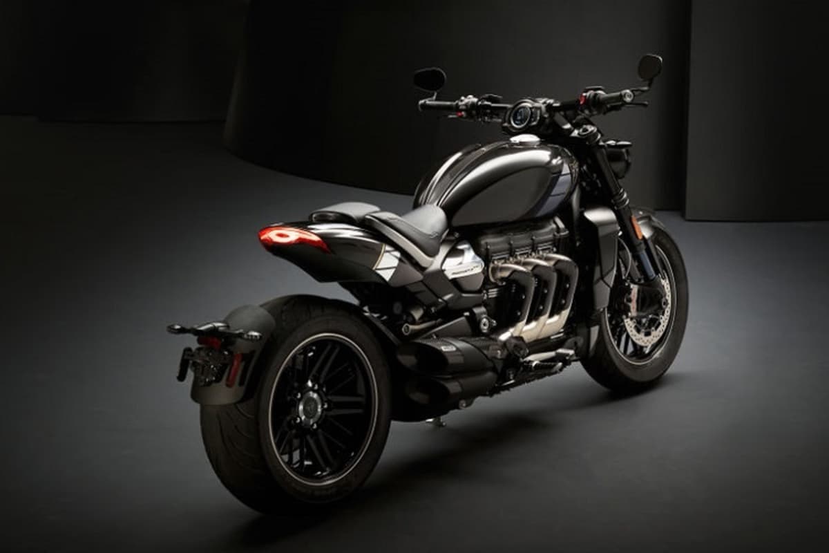 Stummelheck, drei Stummel-Aufpuffe - da werden etliche ihr Urlaubsgepäck abfackeln 