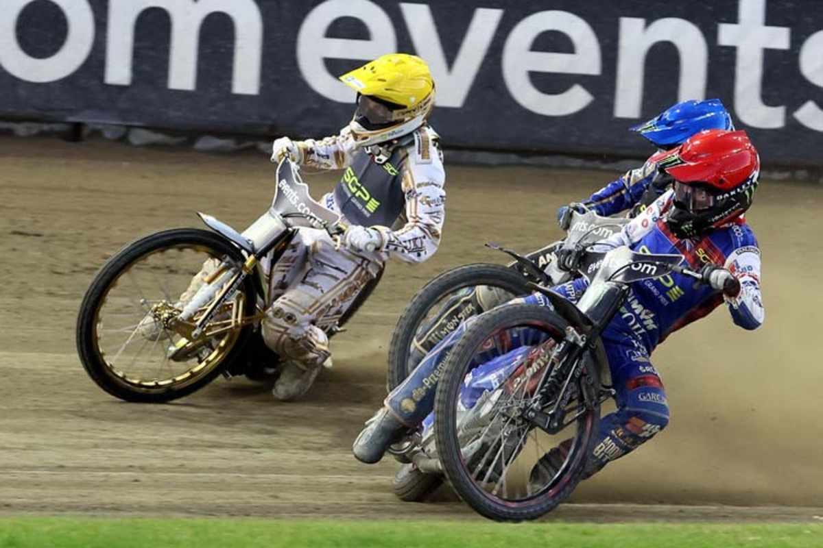 Bewley, Holder, Thomsen