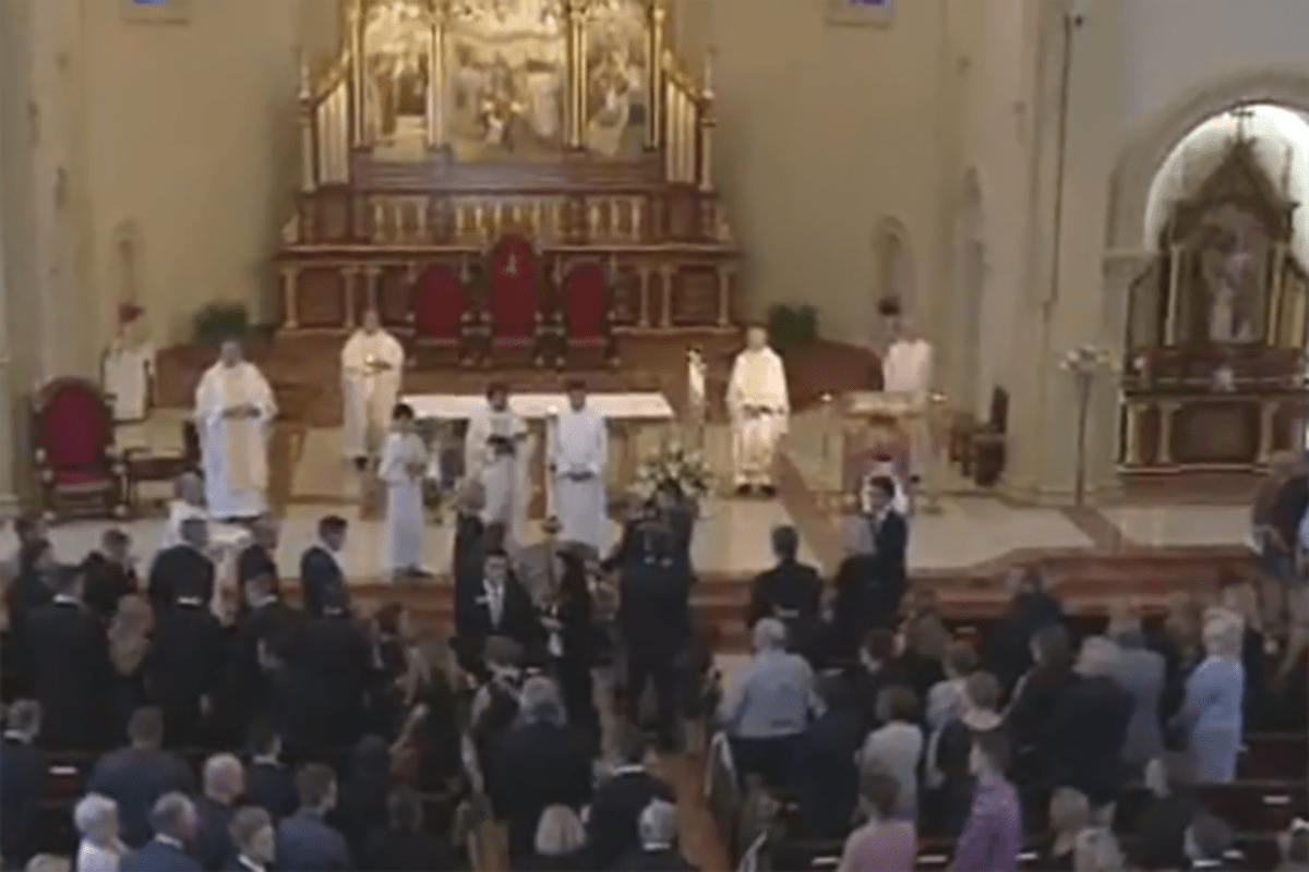 Hayden wurde in seiner Heimatstadt Owensboro beigesetzt