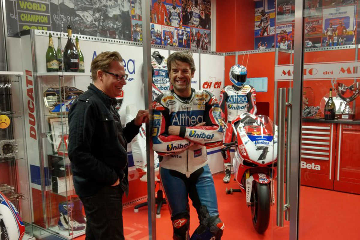 SPEEDWEEK-Redakteur Ivo Schützbach mit Carlos Checa