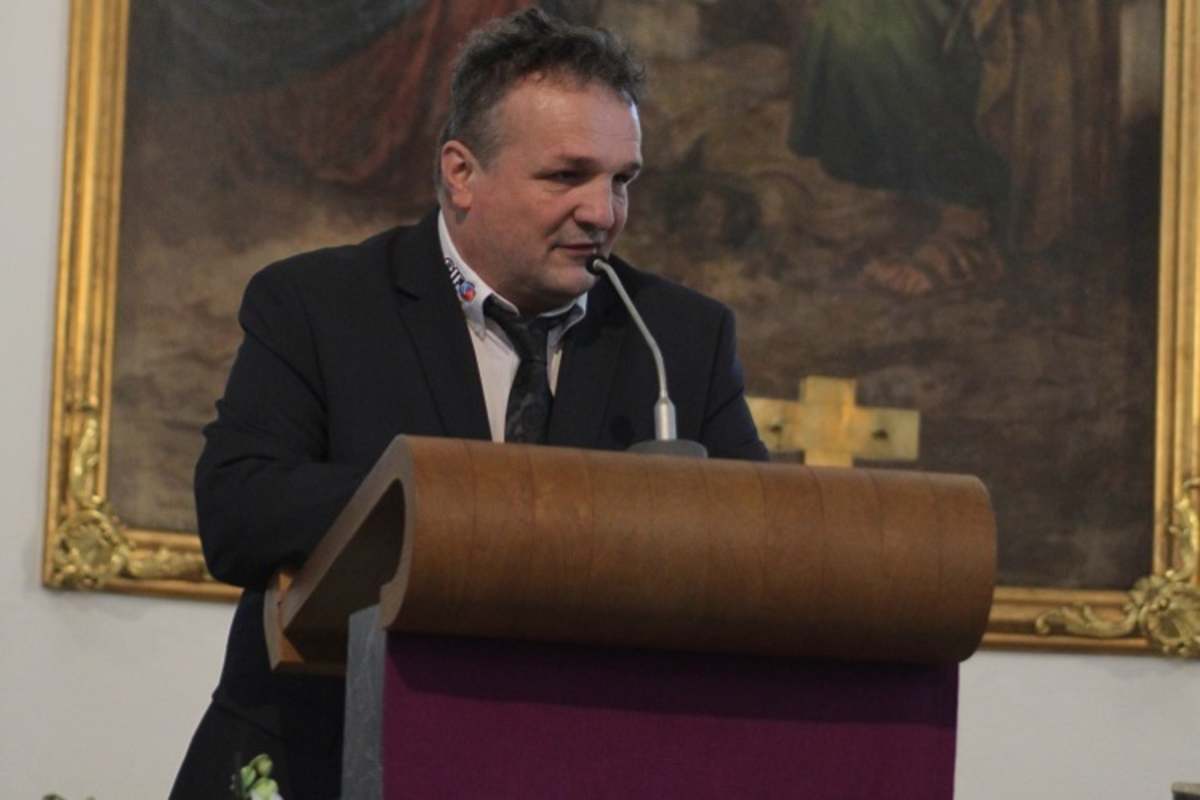 Elio Crestani beleuchtete die Herkunft Taveris: Er war der Sohn eines mittellosen Einwanderers aus Norditalien