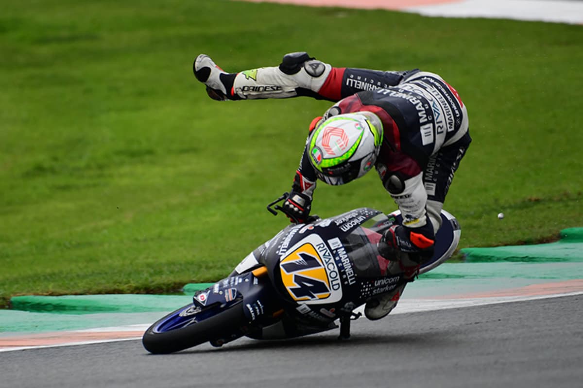 Tony Arbolino stürzte in Führung liegend