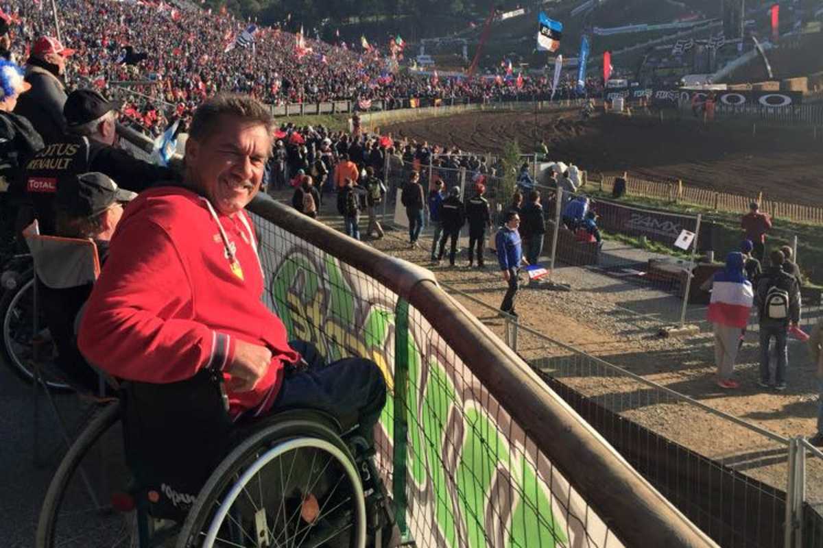 Teamchef Hubert Nagl in Ernée vor einer Traumkulisse