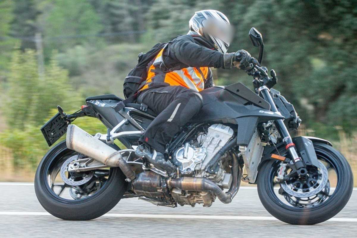 Ob dieser Zweizylindermotor noch auf dem der 890 Duke basiert oder völlig neu konstruiert wurde? Wir konnten leider nicht nachfragen 