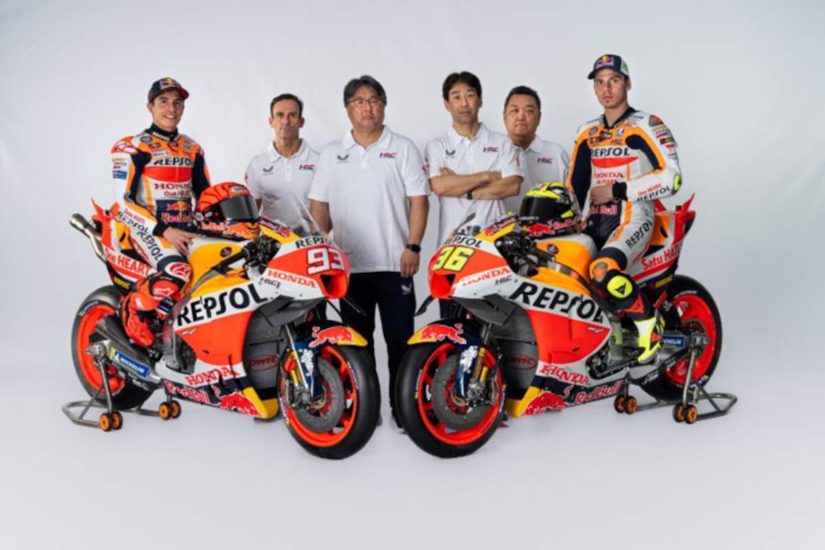 Marc Márquez, Alberto Puig, Shinichi Kokubo, Tetsuhiro Kuwata, Ken Kawauchi und Joan Mir