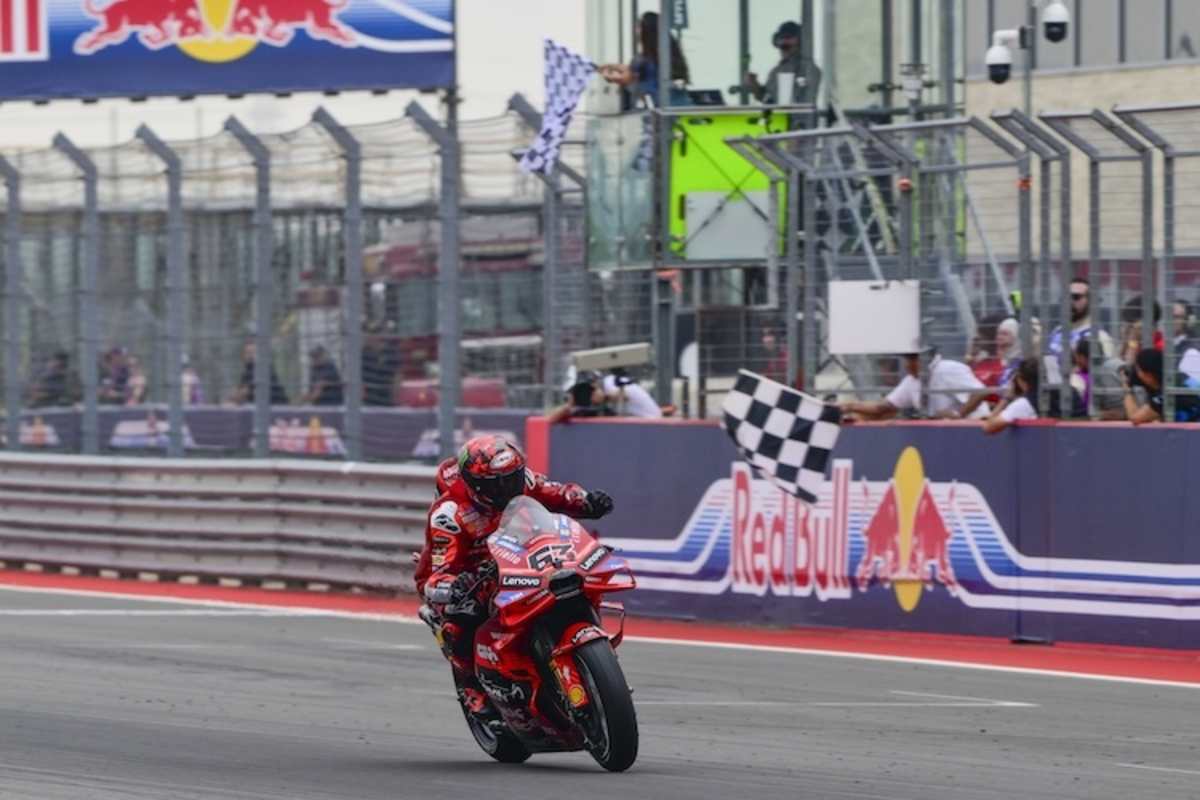 Pecco Bagnaia gewinnt das Rennen