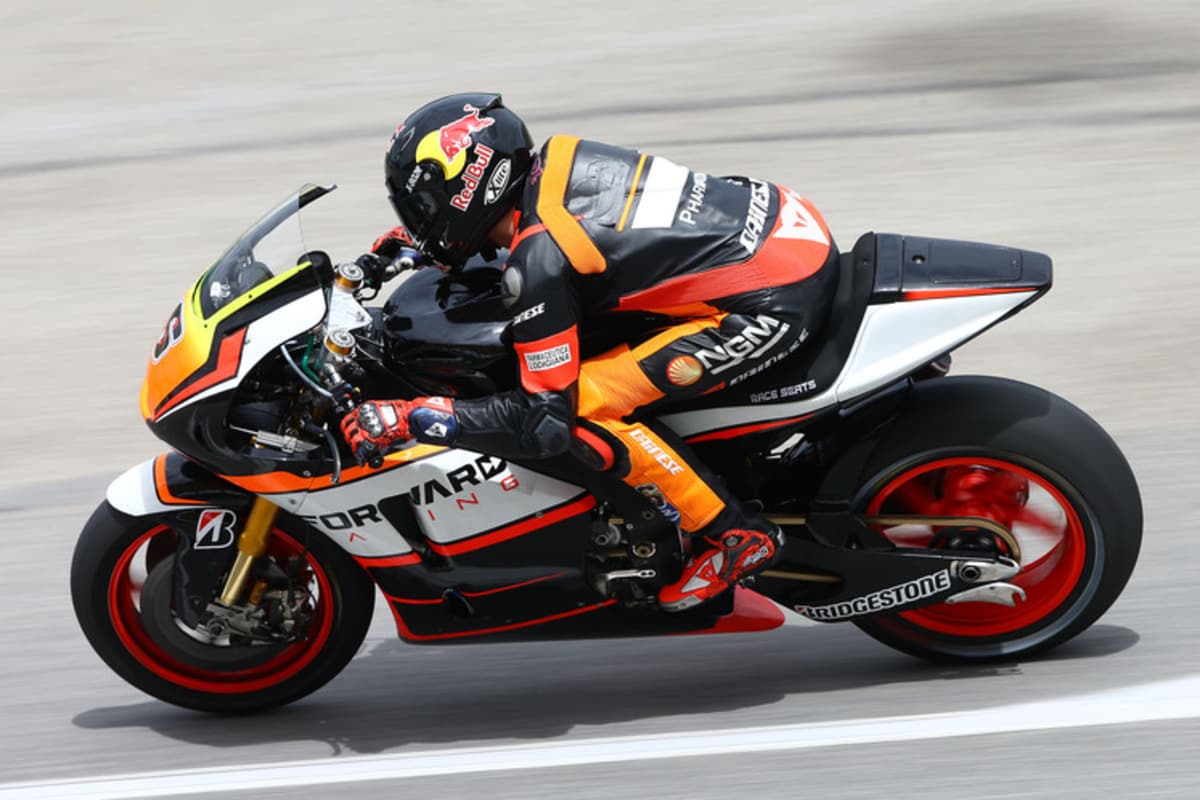 Stefan Bradl steigerte sich nach Elektronik-Problemen deutlich