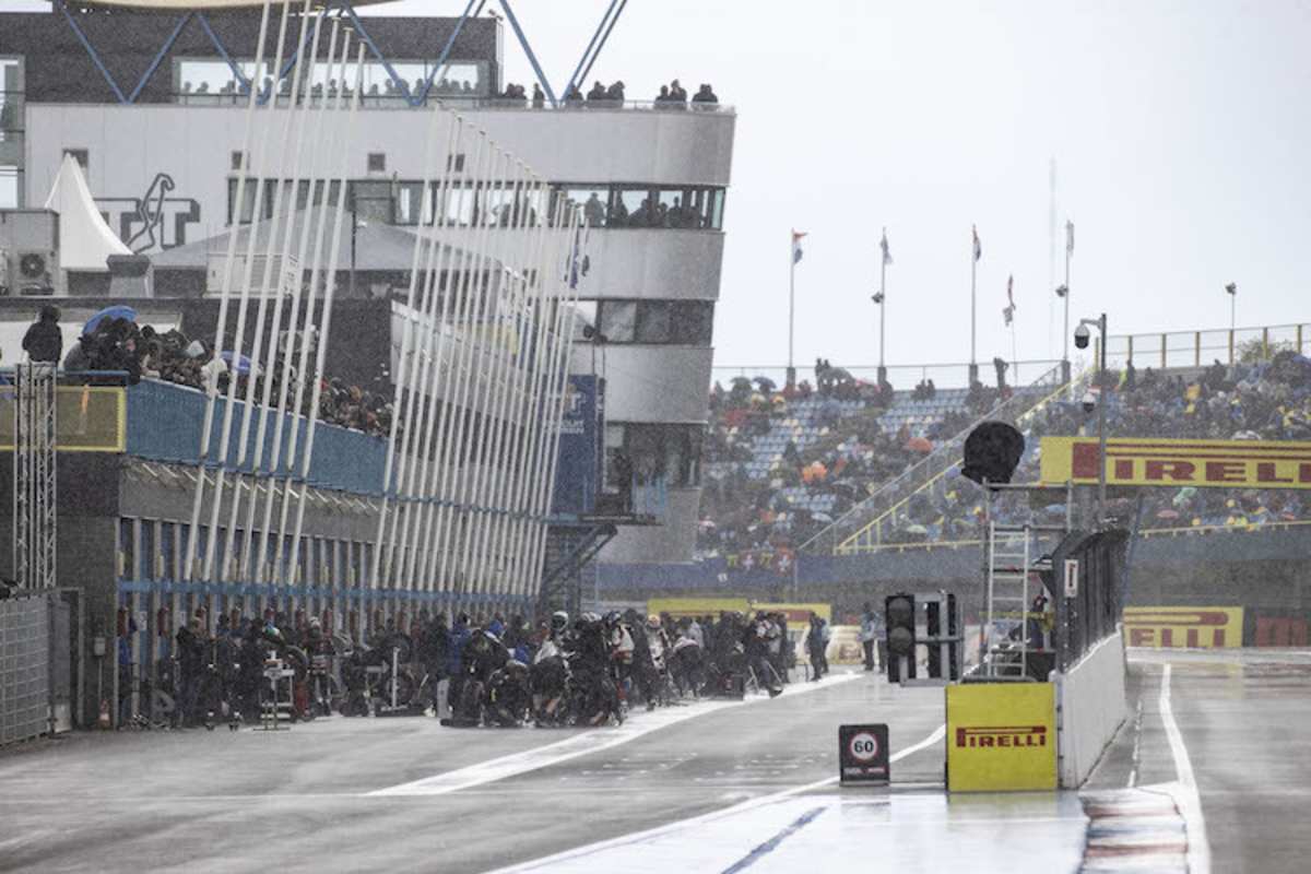 Willkommen zum Rennen in Assen