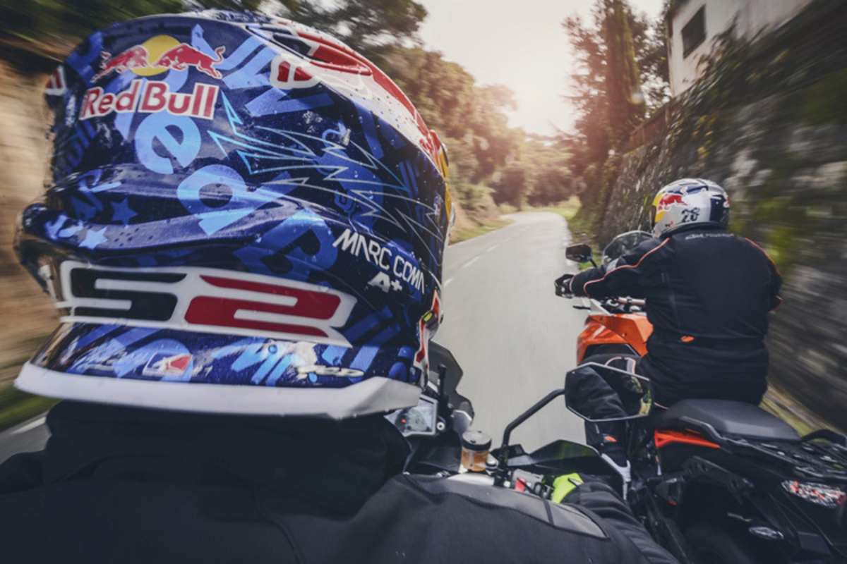 Coma verfolgte Arch am Stadtrand von Barcelona