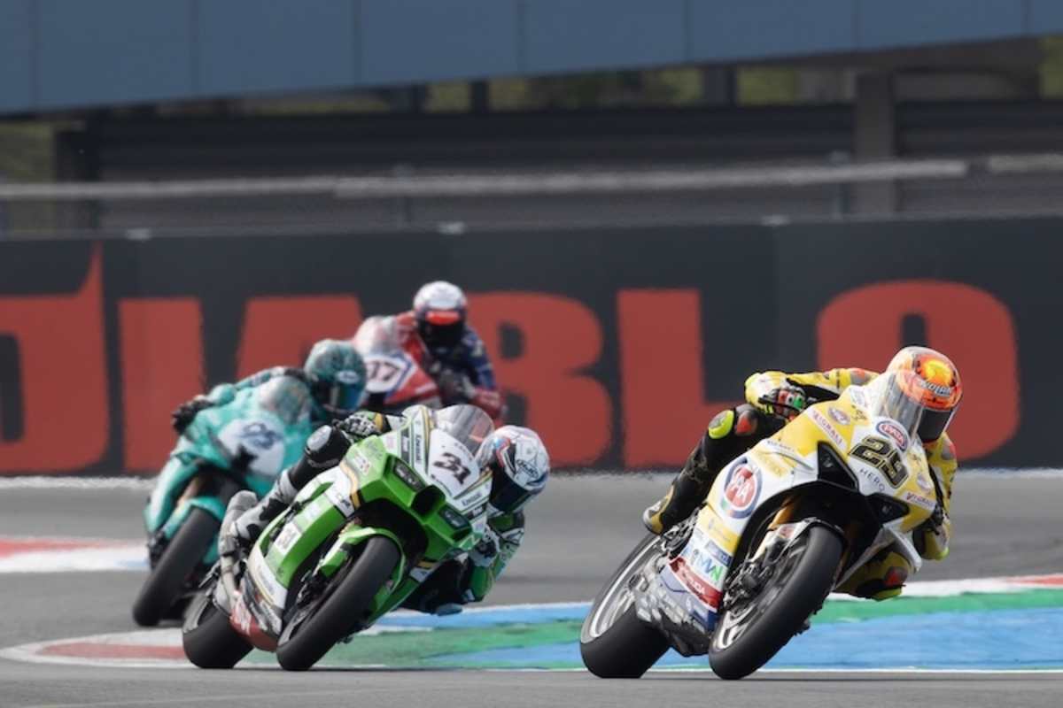 Andrea Iannone und Garrett Gerloff