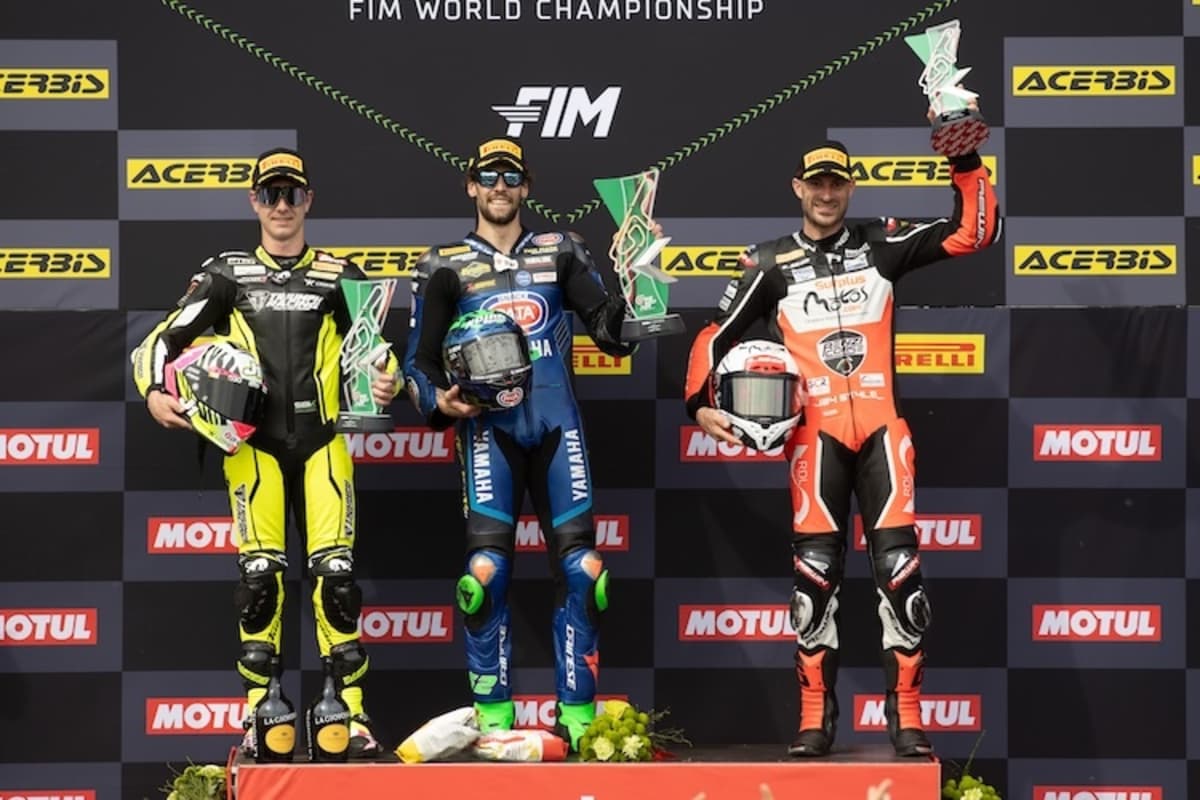 Booth-Amos, Manzi, Debise