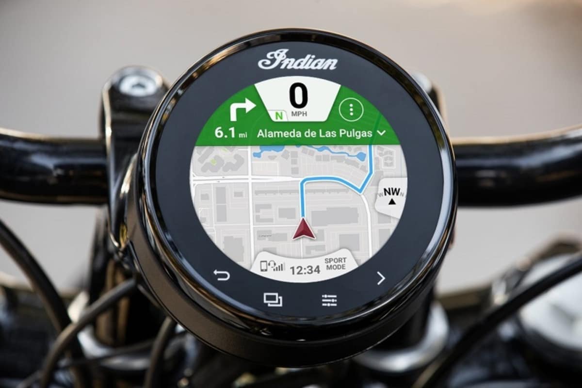 Das Ride Command System kann wahlweise Navigationshilfe sein... 
