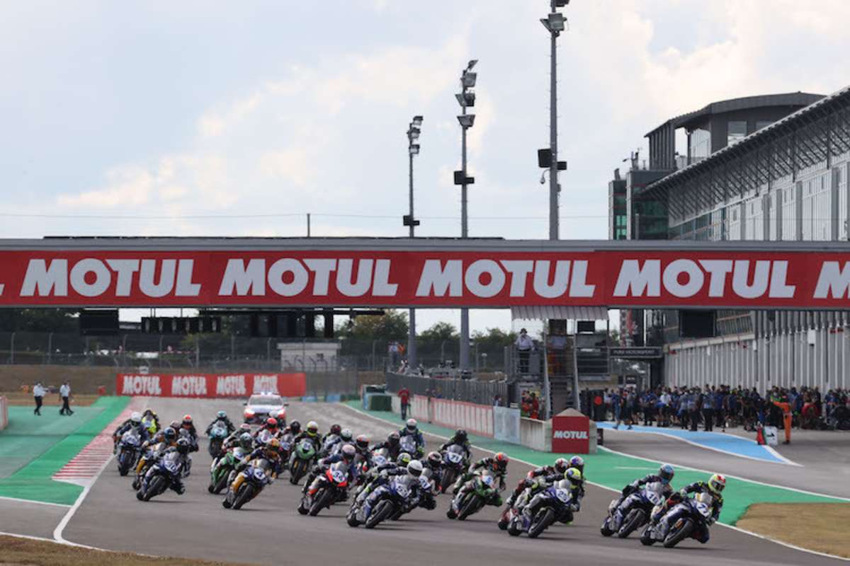 Willkommen zum Rennen in Magny-Cours