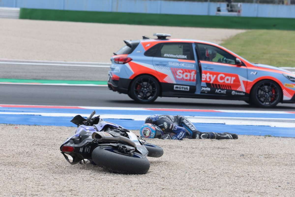 Der Sturz von Dominique Aegerter in Misano