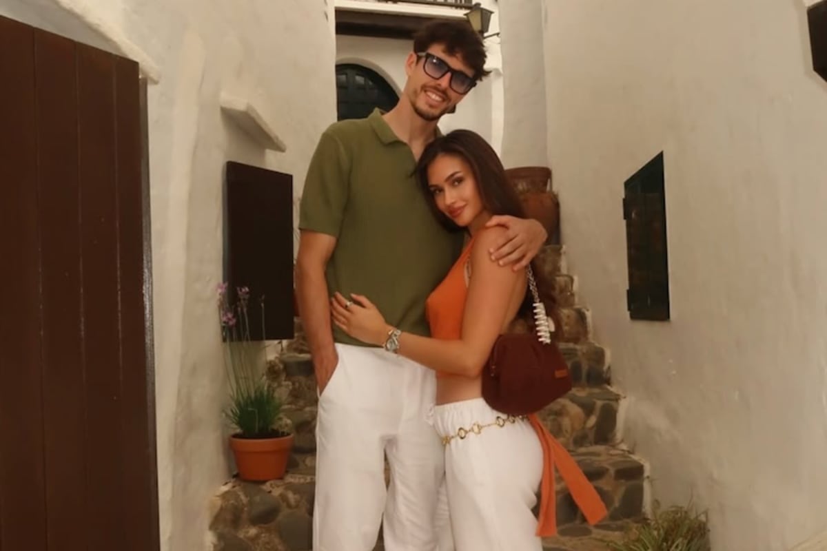 Alex Márquez mit seiner Freundin