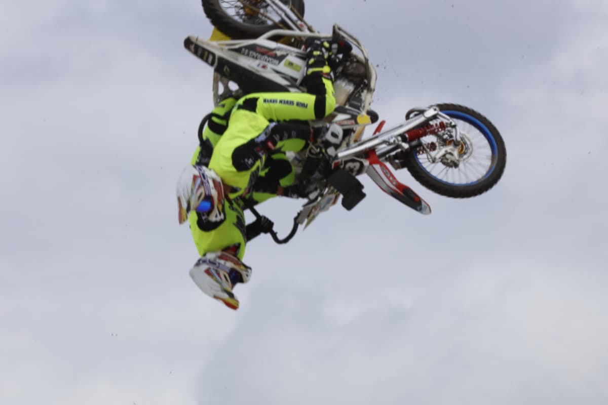 Van Daele und Beernaert beim Backflip in Lommel