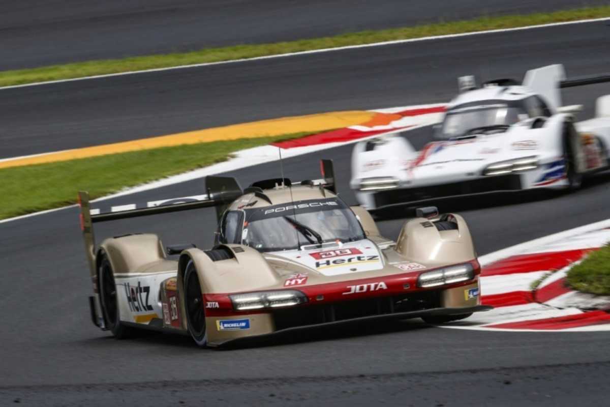 Die zwei privaten Porsche 963 vom Hertz Team Jota und Proton Competition