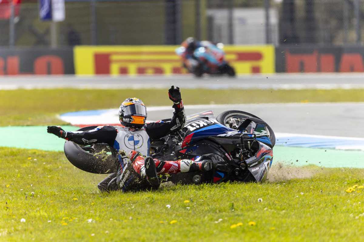 Sturz von Michael van der Mark in Assen