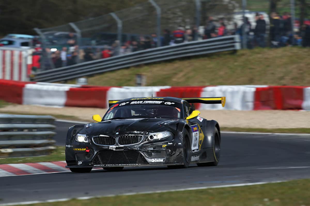 Beim 24h Rennen heißt es bei Walkenhorst Kinderhände anstatt Carbonkleid