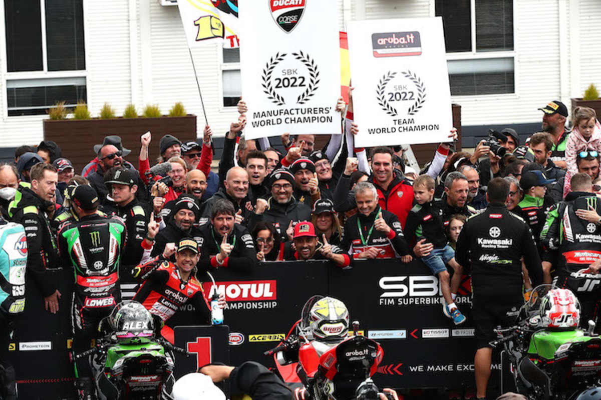 Álvaro Bautista gewinnt das Rennen