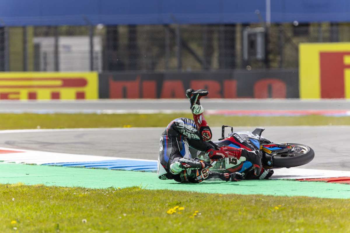 Sturz von Michael van der Mark in Assen