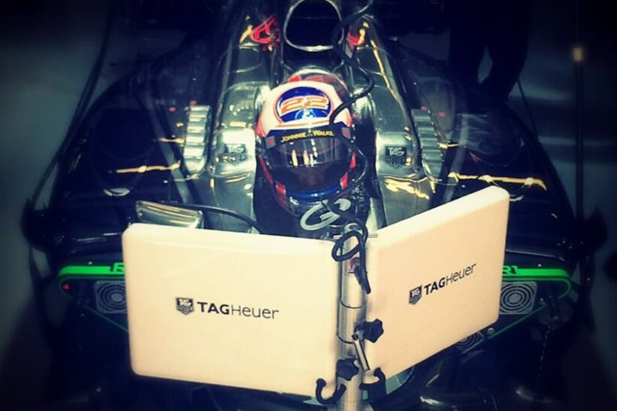 Jenson, du solltest fahren. Jenson. JENSON!