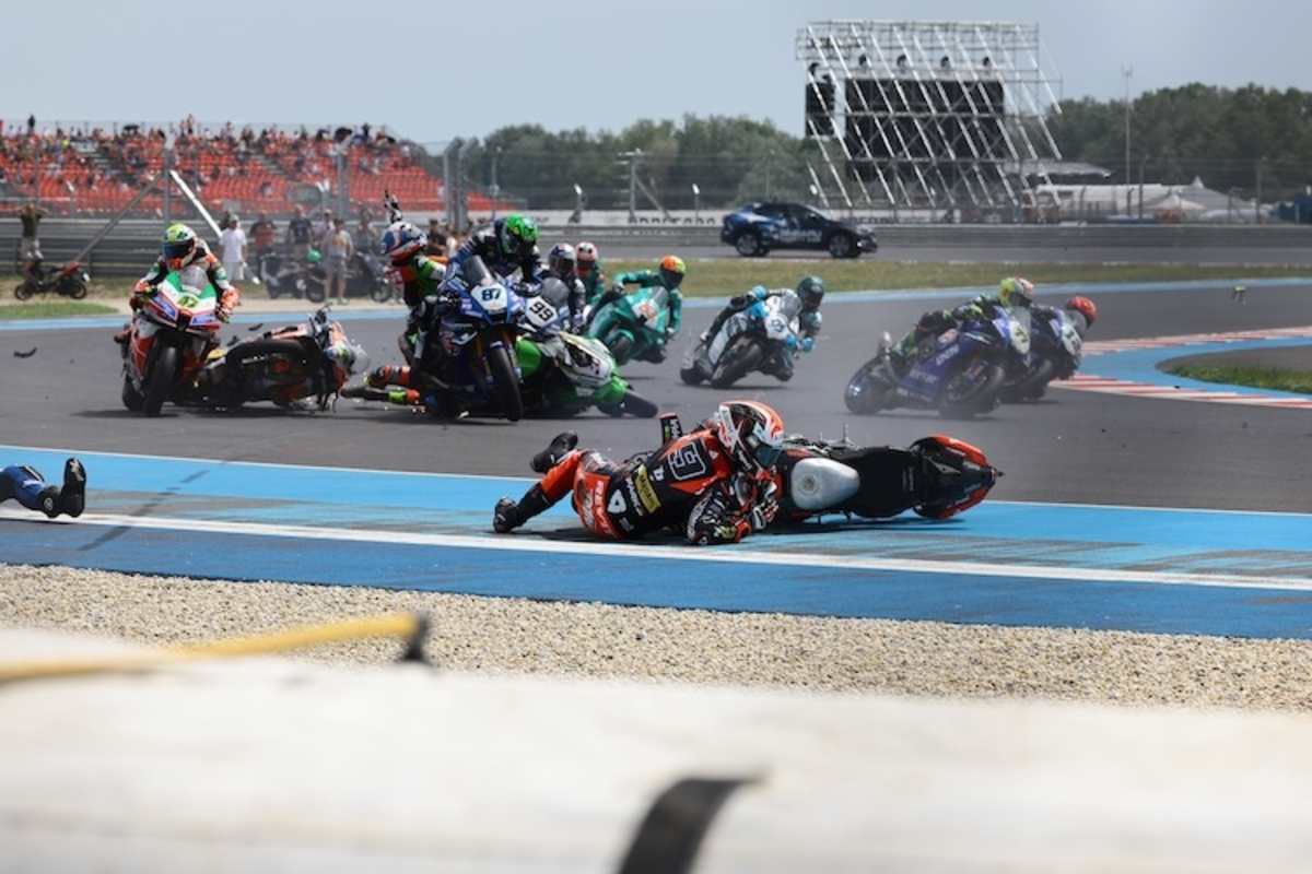 Massenunfall auf dem Balaton Park Circuit