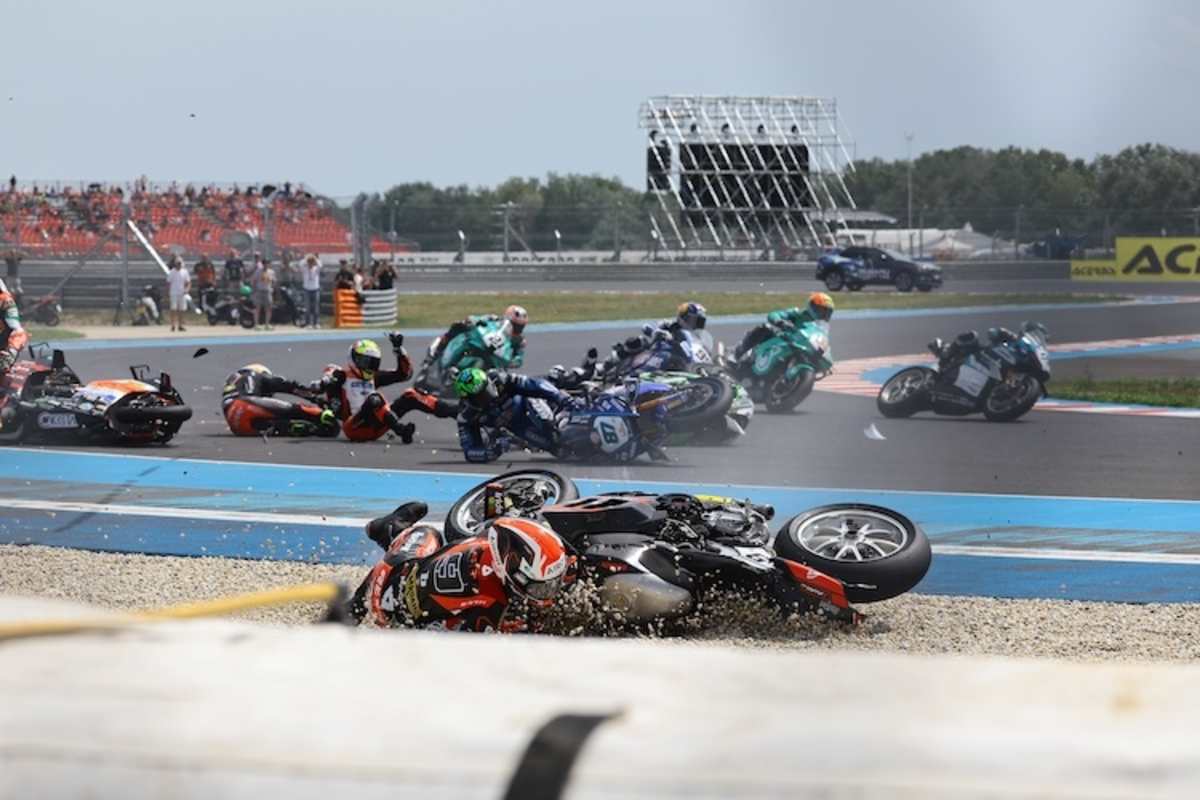 Massenunfall auf dem Balaton Park Circuit