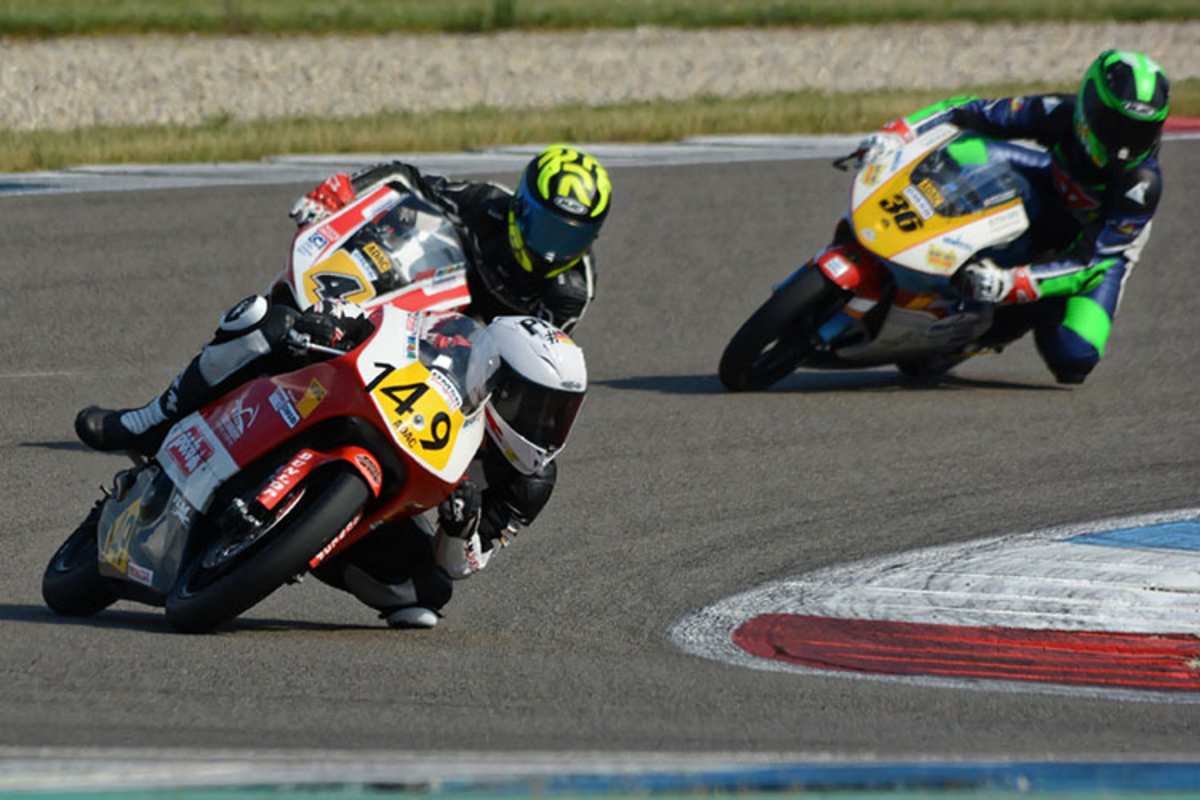 Freitag vor Geiger und Kröze beim Moto3-Rennen 2016 in Assen 