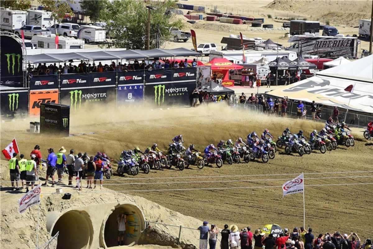 Die lange Startgerade von Glen Helen