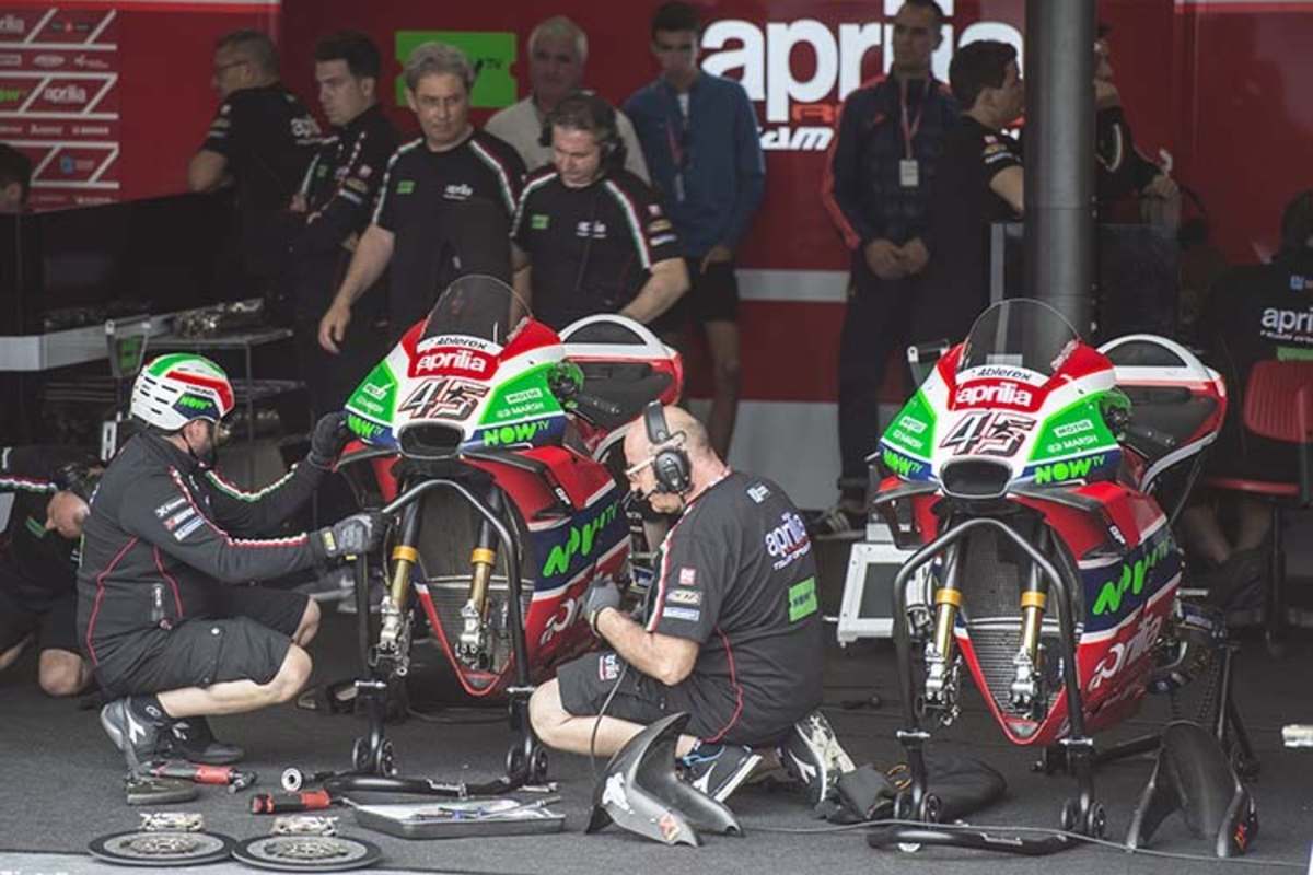 Weiter eine Baustelle: Die Aprilia-Box von Scott Redding
