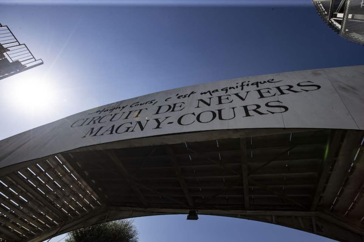 Willkommen zum Rennen in Magny-Cours