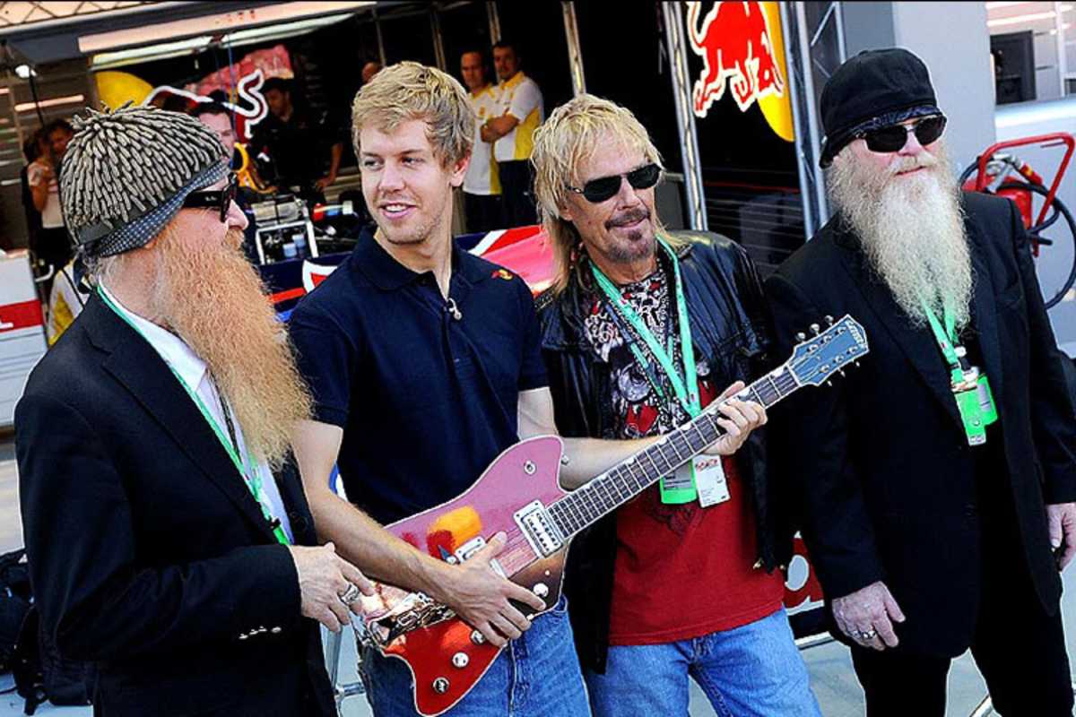 Sebastian Vettel staunt über die Bärte von ZZ Top