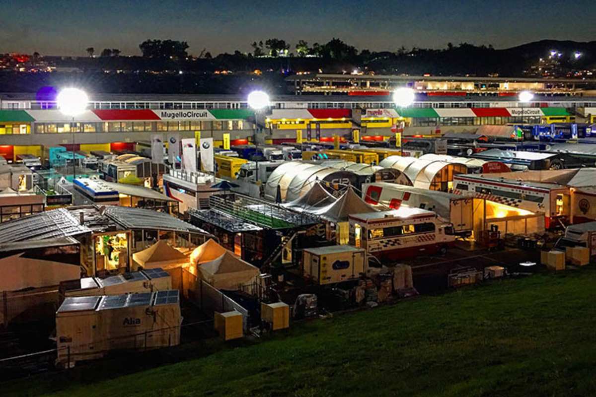 Mugello-Paddock bei Nacht: Da wird kein Auge zugetan