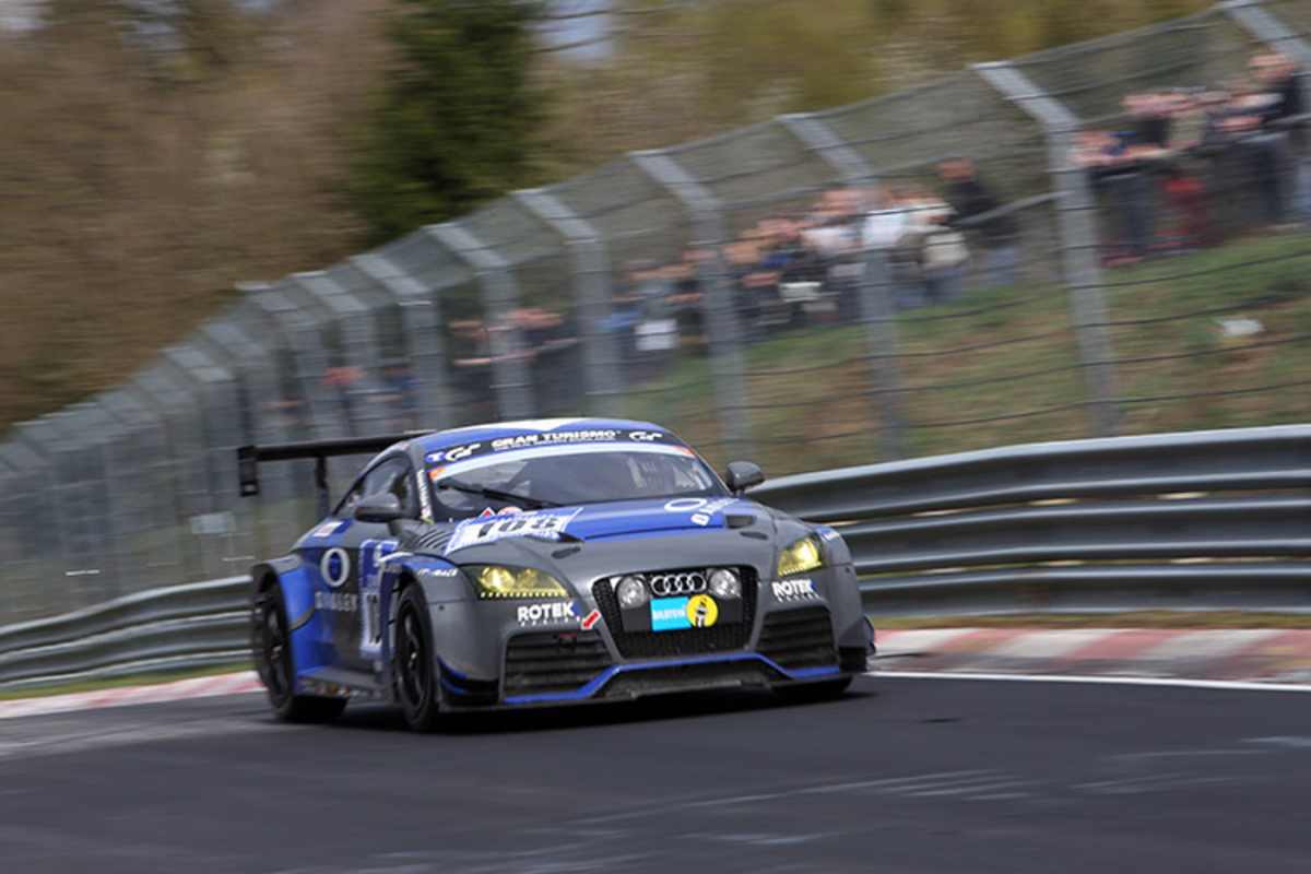 Rob Huff bestreitet auf dem Rotek Racing Audi TT-RS sein erstes 24h Rennen auf der Nordschleife