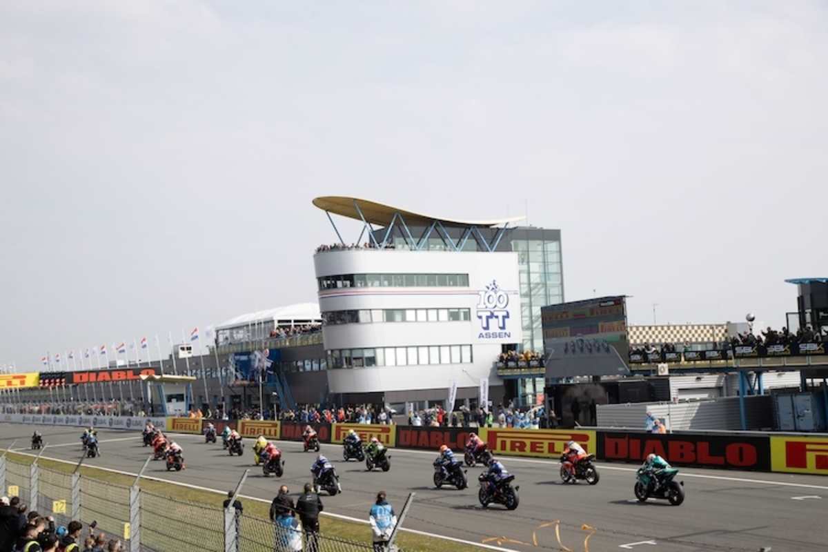 Willkommen zum Rennen in Assen