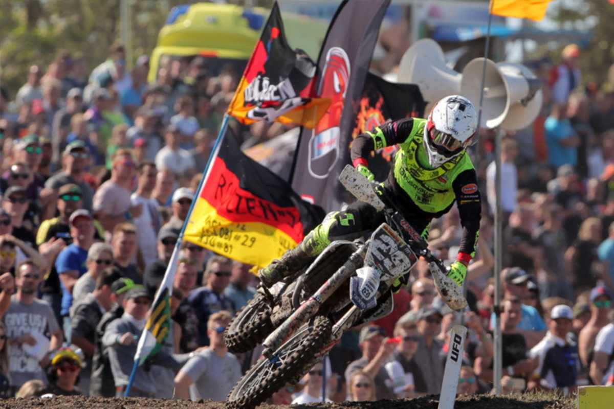 Henry Jacobi vor heimischer Kulisse