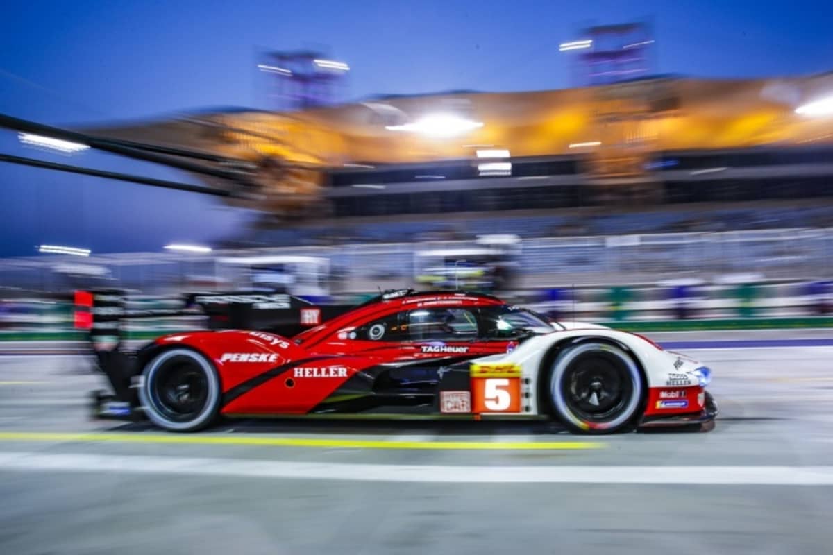 In der Boxengasse: Der Werks-Porsche 963