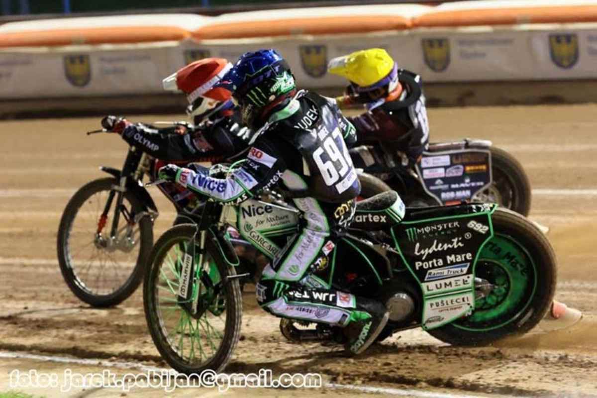 Dudek, Kvech, Kubera