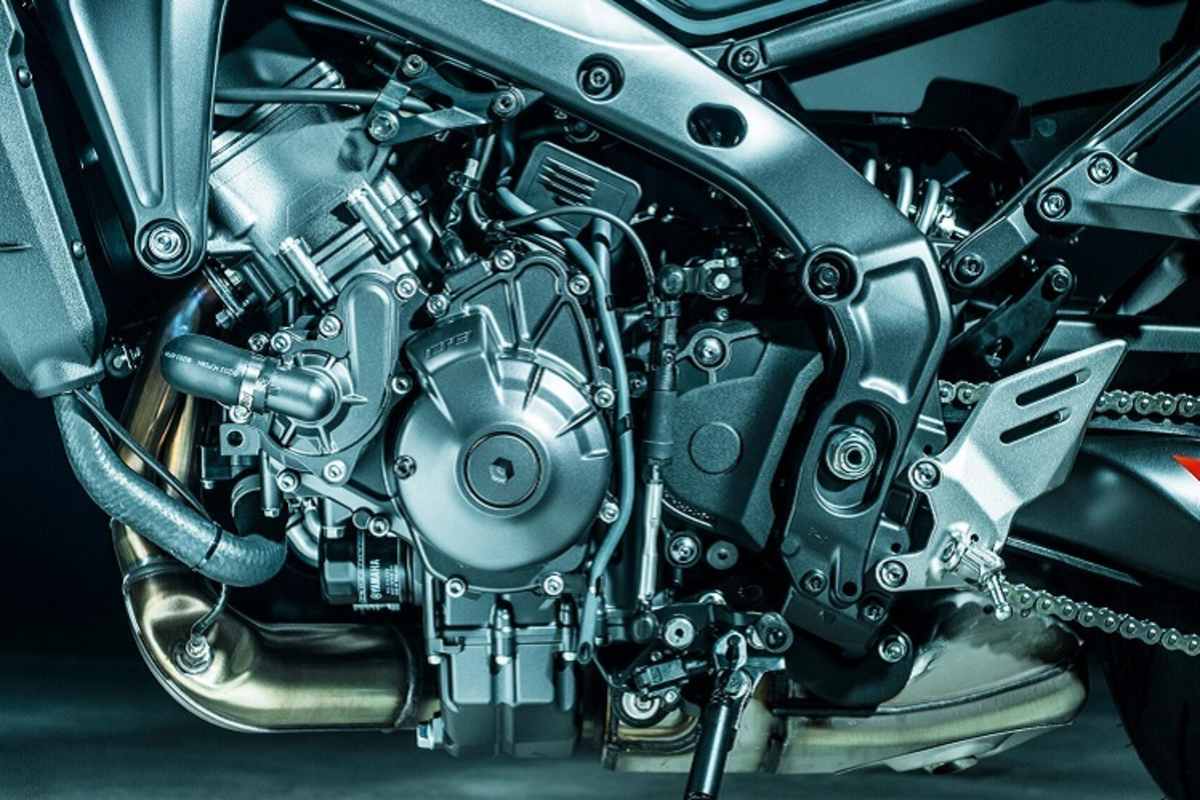 Der Dreizylindermotor ist neu, die Hubraumvergrösserung um 42 ccm wurde durch eine Verlängerung des Hubs erreicht