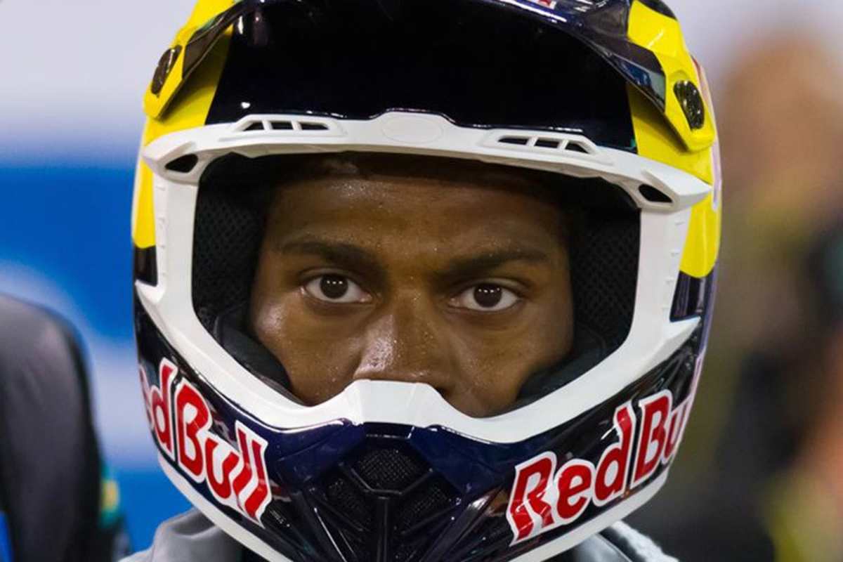 James Stewart: Konzentriert und souverän in St. Louis zum 50. Supercross Sieg seiner Karriere